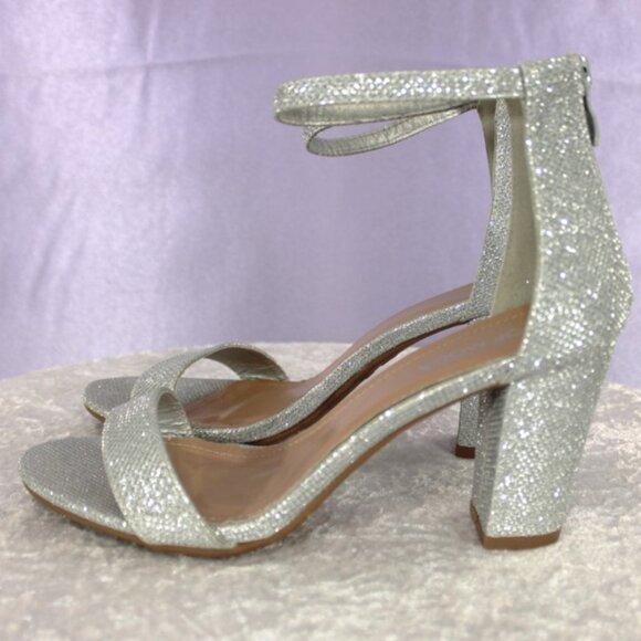 Top Moda Silver Glitter Ankle Strap Block Heel Sandals – Size 8(NWOB) - Picture 4 of 7